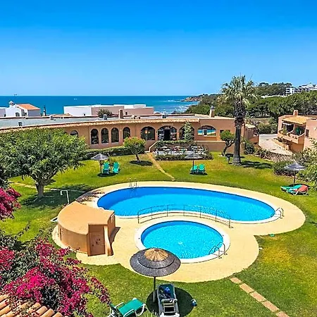Clube Maria Luisa Ξενοδοχείο με διαμερίσματα Αλμπουφέιρα