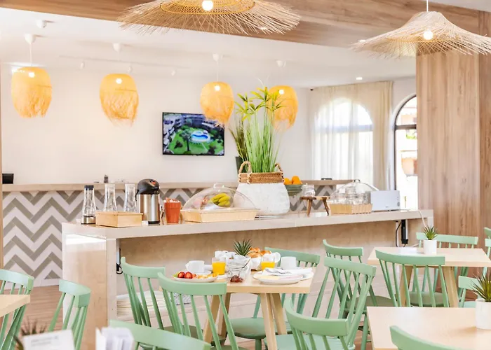 Clube Maria Luisa Appart hôtel