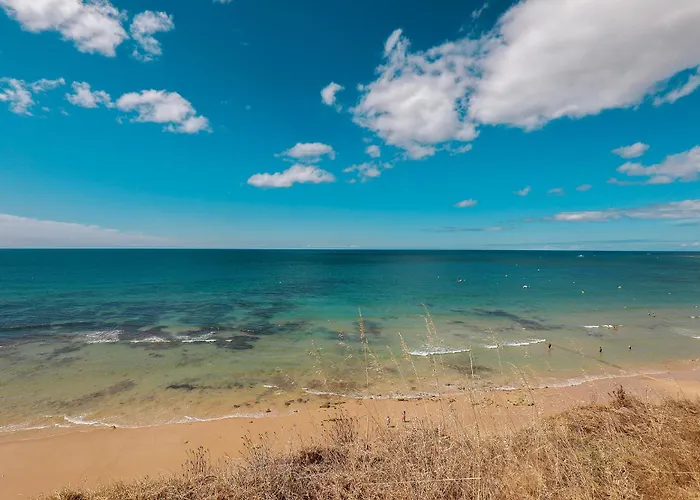 Clube Maria Luisa Αλμπουφέιρα